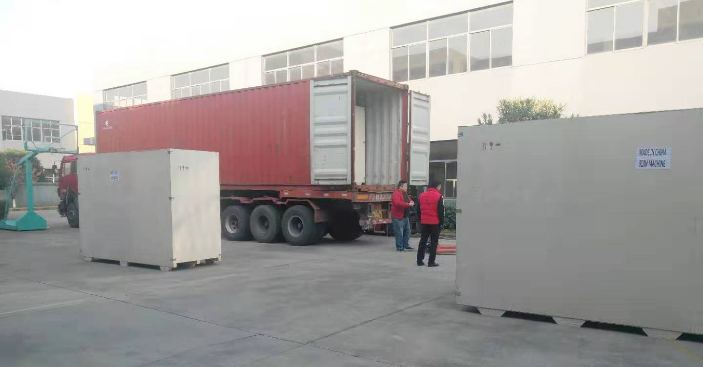 醫(yī)用造口袋全自動成型機出口伊朗
